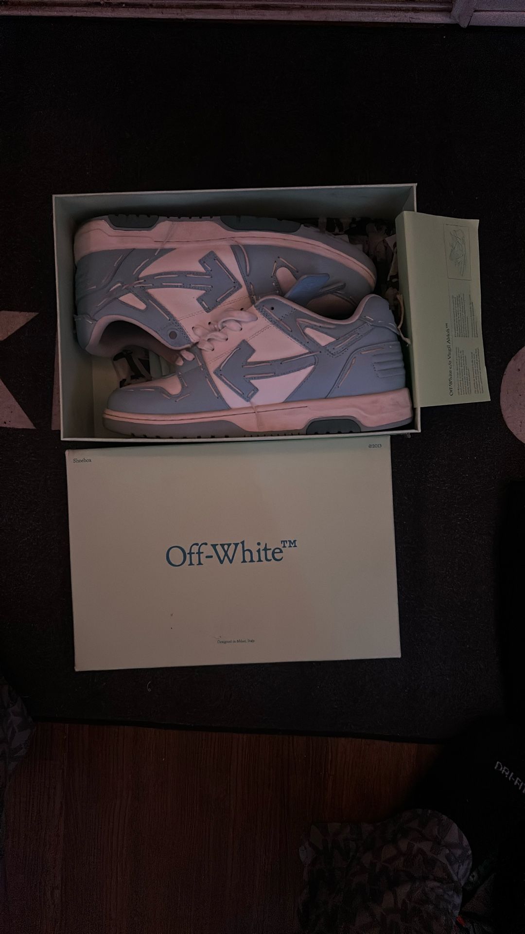 Offwhite white/LightBlue Out Of Office