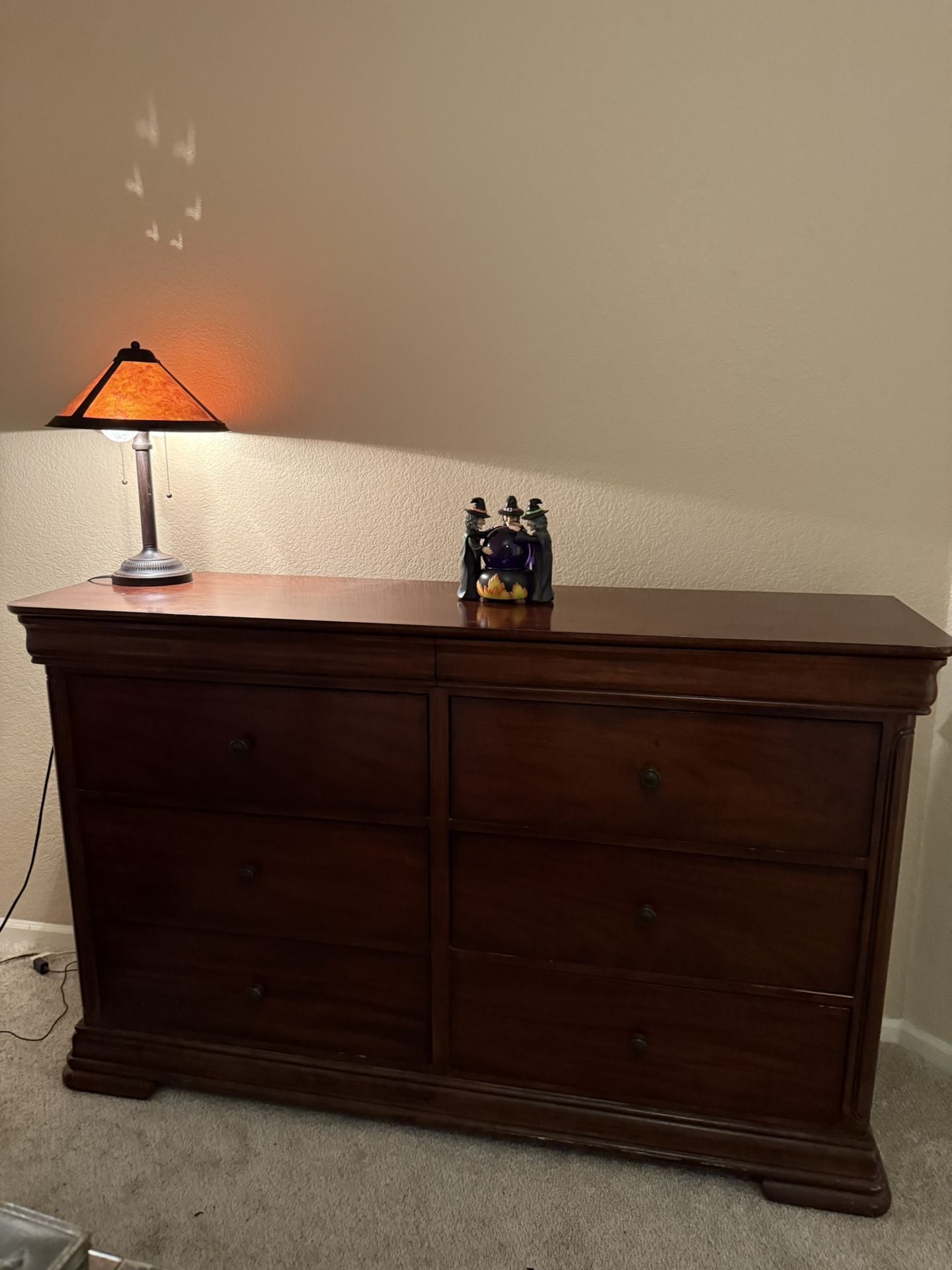 All Wood Dresser & 2 Nightstand