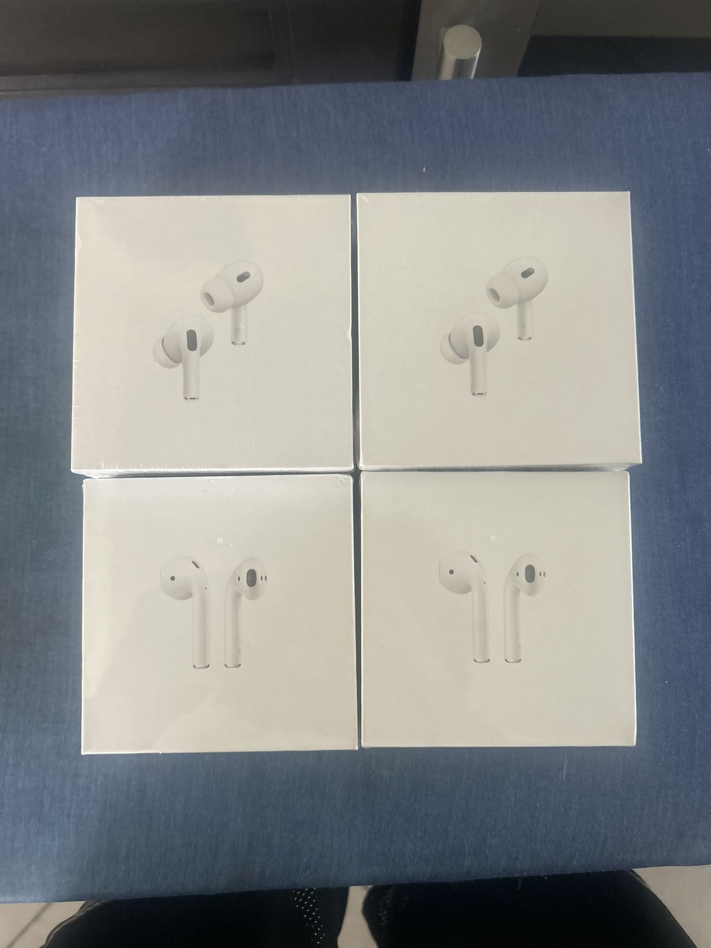 Airpods pros and 1st gen 