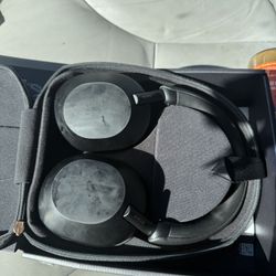 Sony WH-1000 XM 5 Bluetooth headphones 