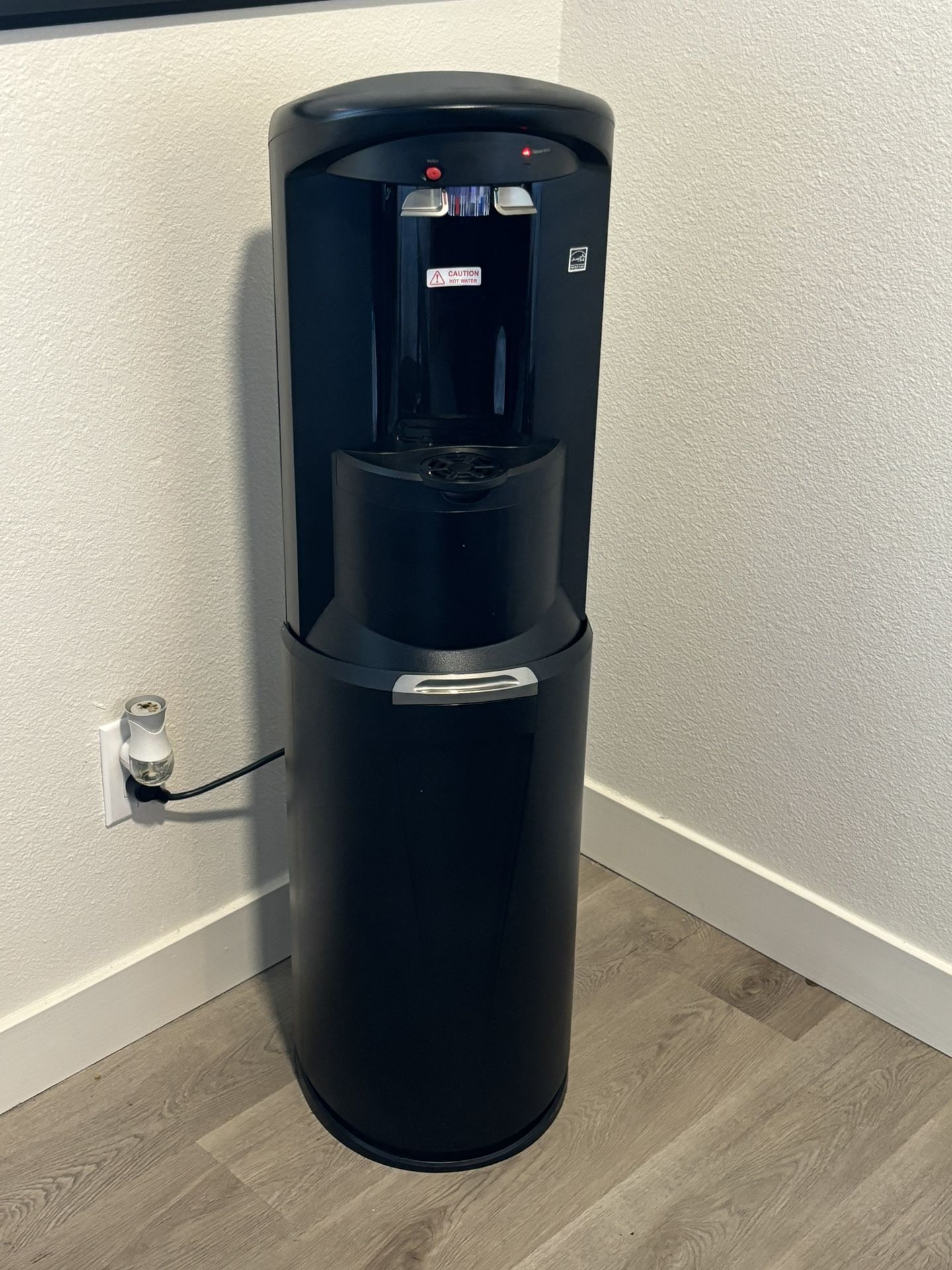 Water Dispenser 