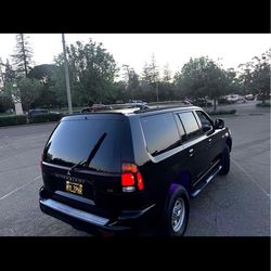 2001 Mitsubishi Montero Sport ES