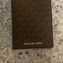 Michael Kors Wallet/passport Holder
