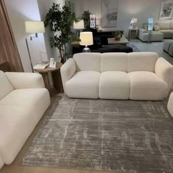 Modern White Sofa Set – Sculptural Design & Premium Comfort