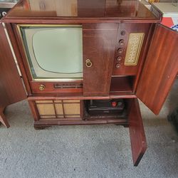 Vintage / Antique Tv's and Console Radio Entertainment Systems