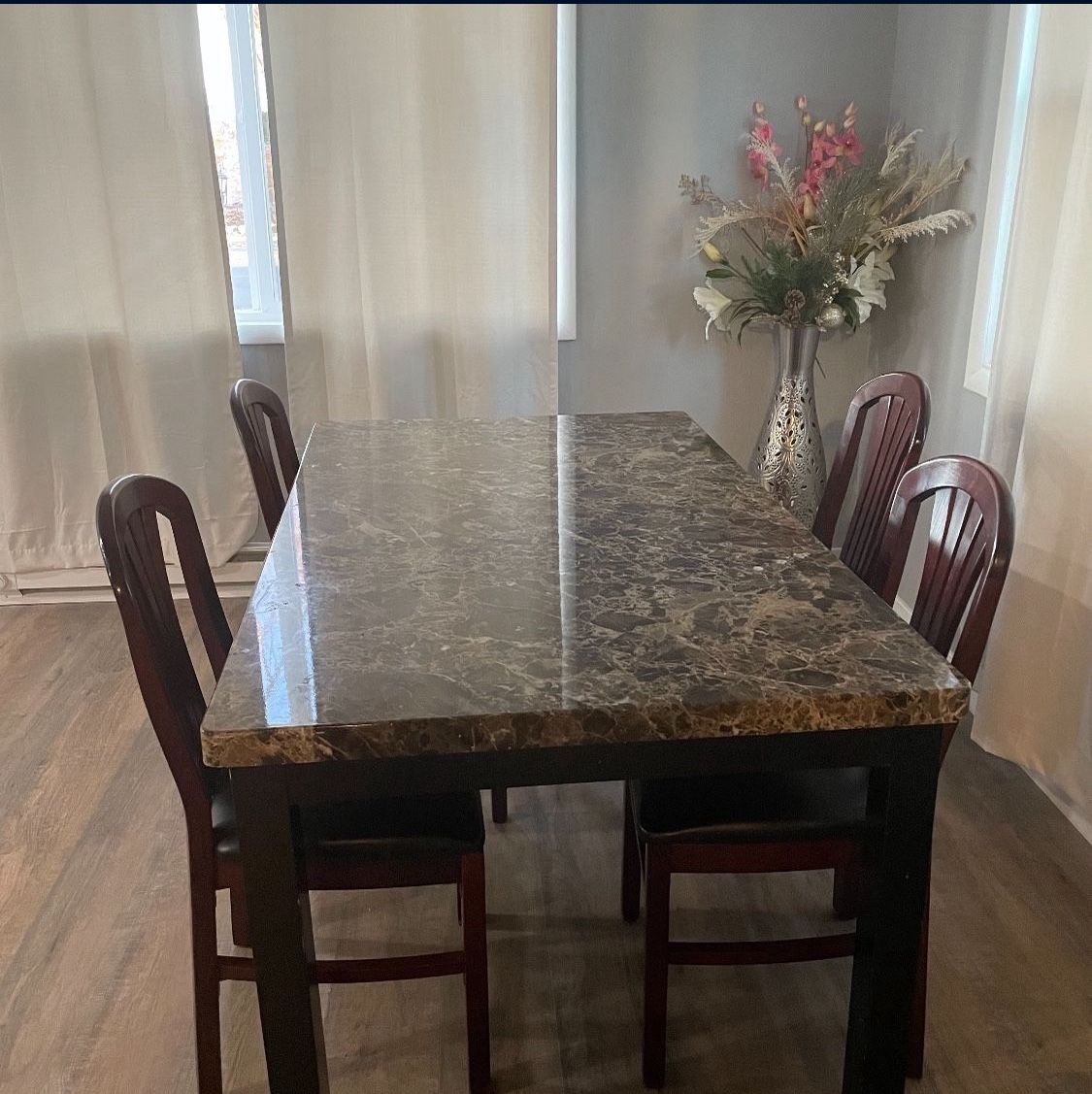 Dining table+4 chairs