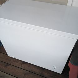Chest Freezer 