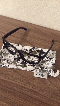 New Oakley Holbrook plain