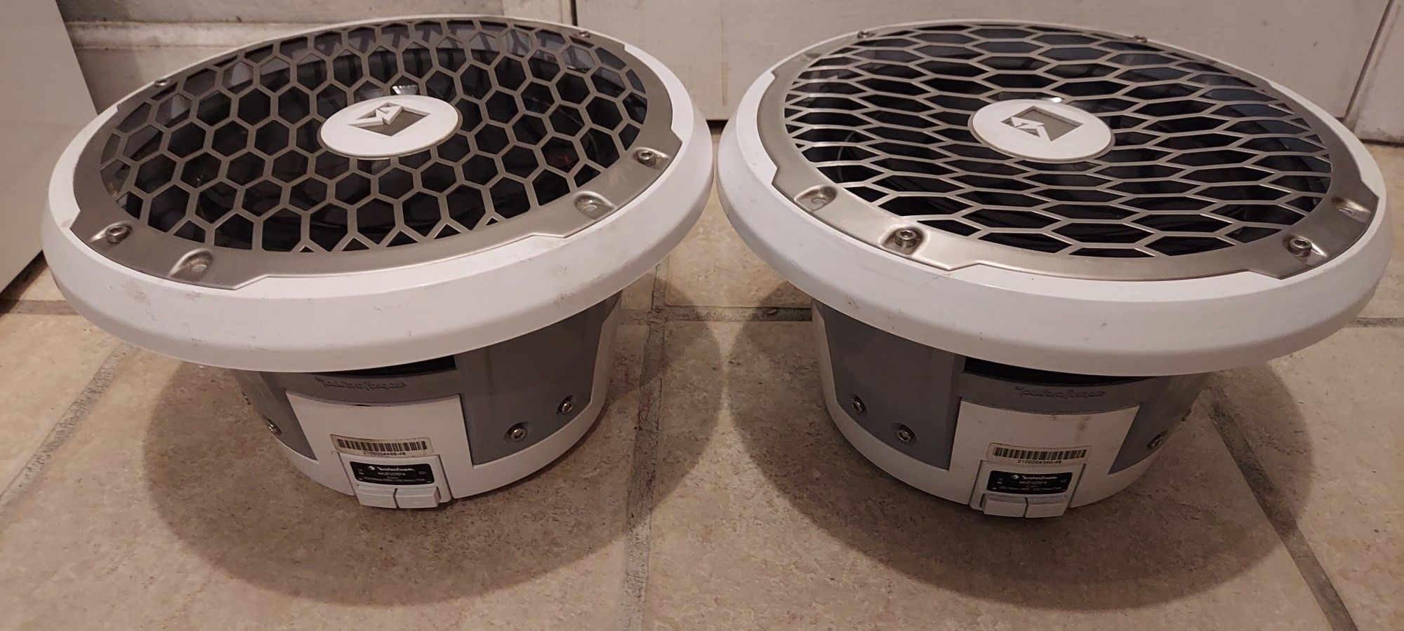 2 Rockford Fosgate 10" 500W, 4 Ohm, White Marine Subwoofer Speakers In Mint Condition 
