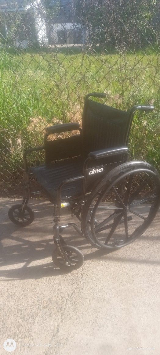 WHEELCHAIR-"BRAND-NEW"NEVER USED GREAT DEAL!!