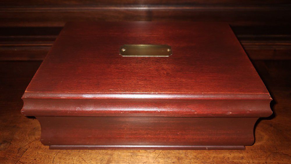 Vintage Reed & Barton Jewelry Chest