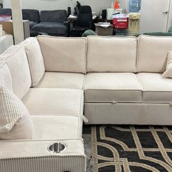 New Sleeper Sectional Couch With USB, Cup Holders And Storage! Free Delivery 🚚! 