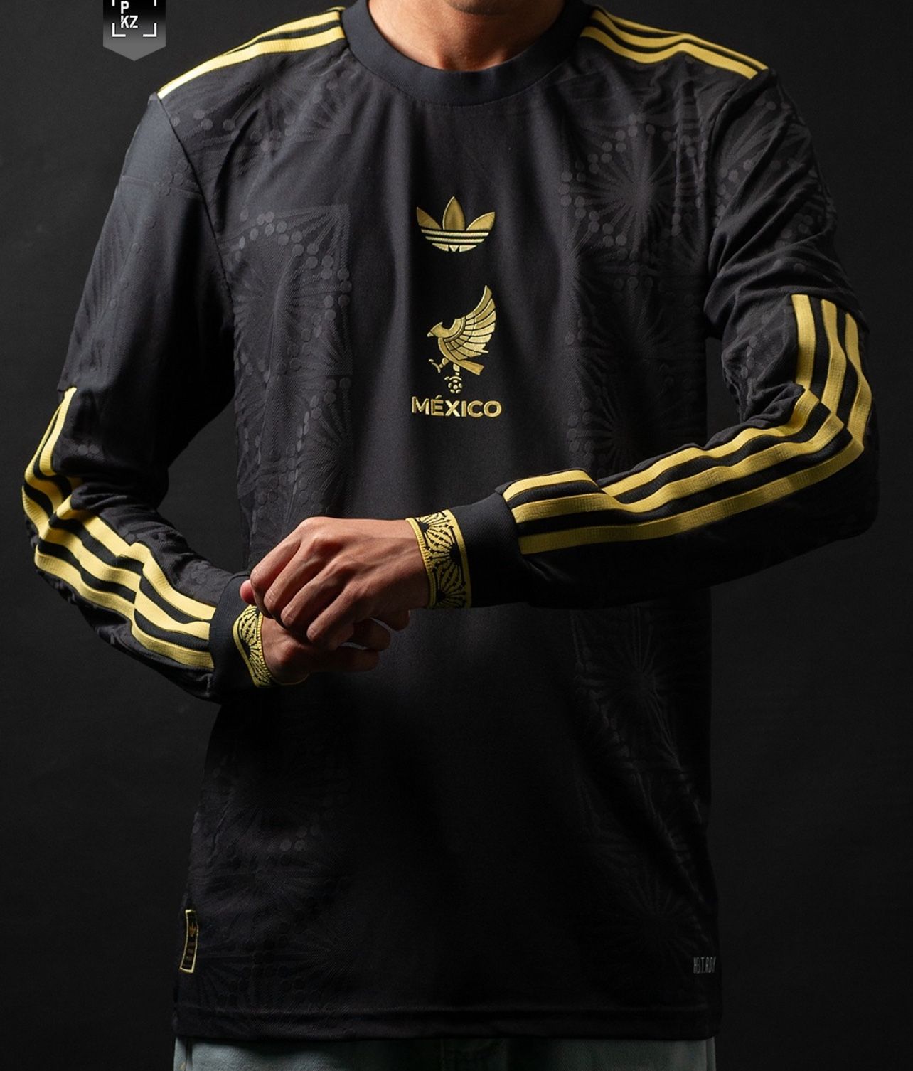 Soccer jersey Mexico  black jersey long sleeve 2025 🇲🇽 player version  and fan version Mexico de oro adults playera Negra fan version versión small 