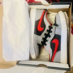 Jordan 1 Low ALT