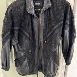 Vintage Wilson’s Leather embellishments 90s oversized bomber jacket