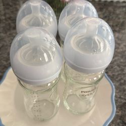 Natural Glass Baby Bottles, Medium Flow, 8 oz, BPA-Free. New Condition.