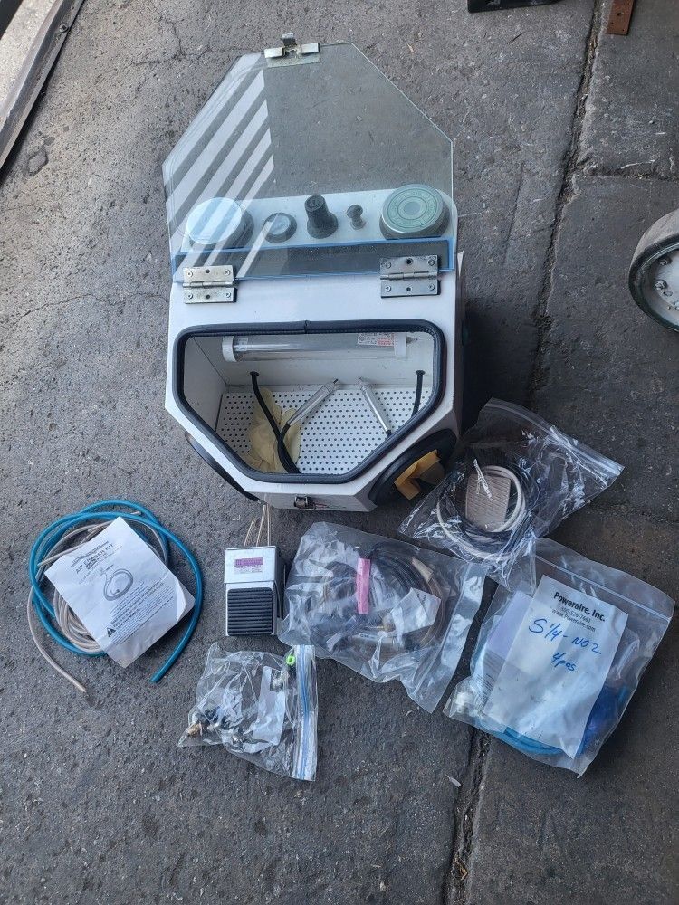 Small / Tiny Mini Sand Blaster Sandblaster Garage Tools Shop Tool