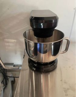 Stand mixer