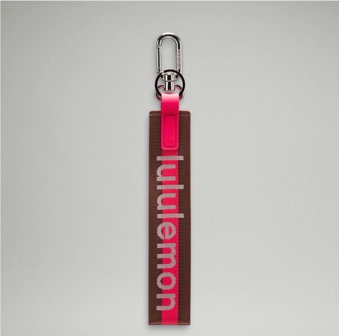 BRAND NEW Lululemon never lost keychain