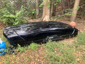 Thule roof box