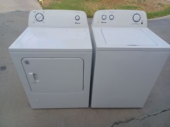 Amana Washer and gas Dryer Set