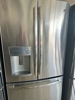 G e Fridge Good Condiction