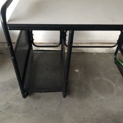 Table like new