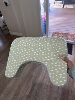 Breast Feeding Pillow
