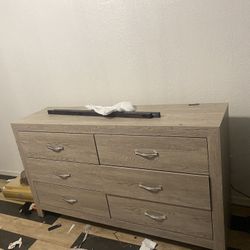 Drawer And Mirror. 