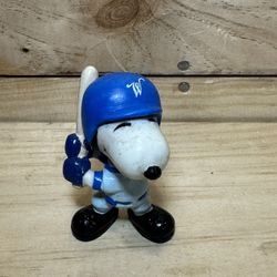Whitman’s Peanuts SNOOPY as a Baseball Player 2 1/2" PVC Figurine #scrappy