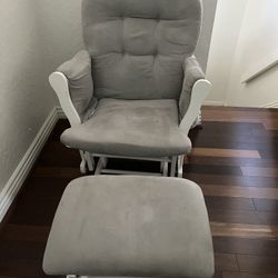 Upholstered Glider With Matching Ottoman (gray/white)