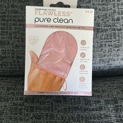 Make up remover Mitts