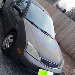 05 Ford Focus Zx4 166k Inspected Clean Title 
