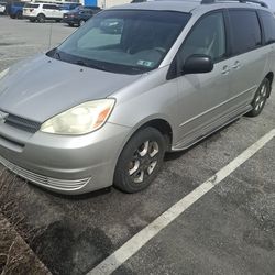 Toyota sienna 2004