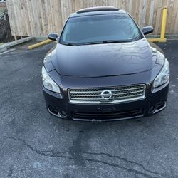 2010 Nissan Maxima 