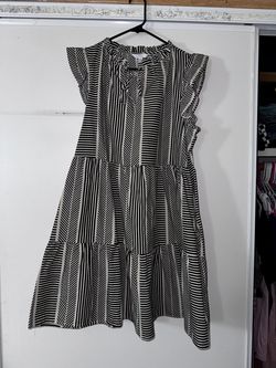 Women’s L Dress