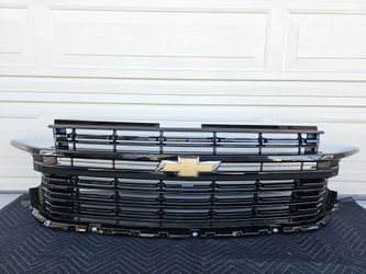 Chevrolet Tahoe Suburban OEM Grille Assembly 