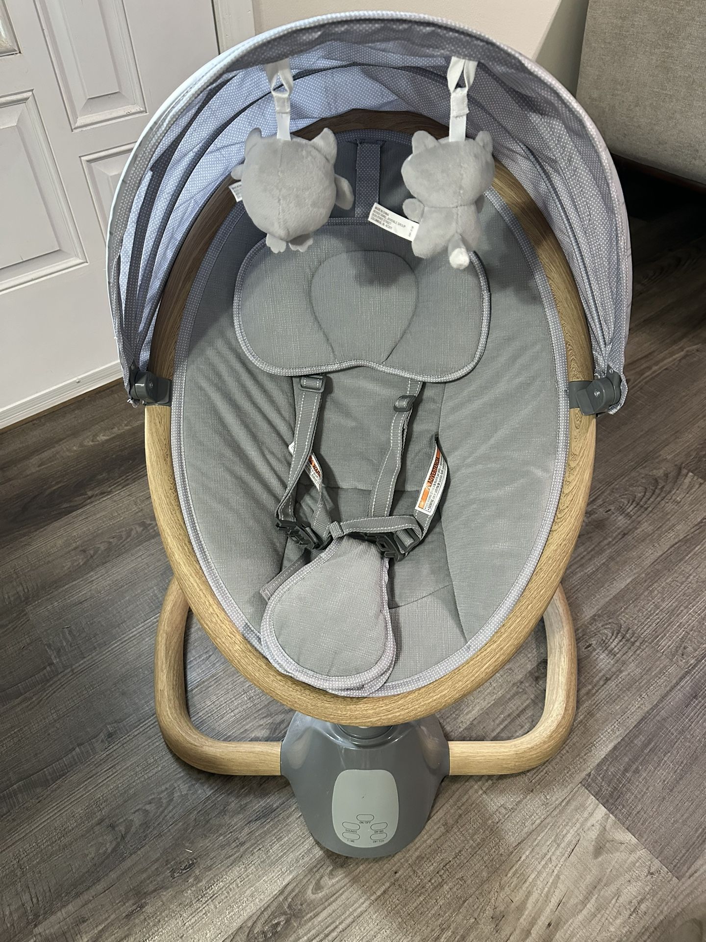 Safety 1st Bluetooth Baby Swing