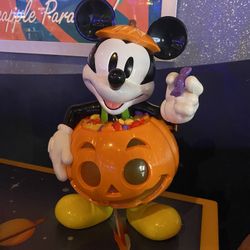2024 Disneyland Mickey Pumpkin Halloween Popcorn Bucket