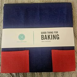 Martha Stewart Apron 100% Cotton 31 in x 34 in Blue Red Stars and Stripes New