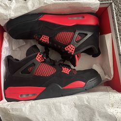 Jordan 4 Retro “Red Thunder” VNDS Size 12 Available✅✅