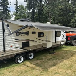 🏕️ For Sale: 2017 Forest River Wildwood Bunkhousew Travel Trailer – Family & Pet Friendly! 🐾