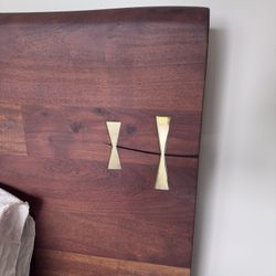 OBO - WOOD KING BED FRAME 