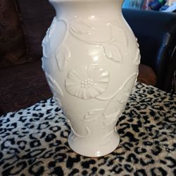 ***FALL SALE***Lennox Poppy Vase