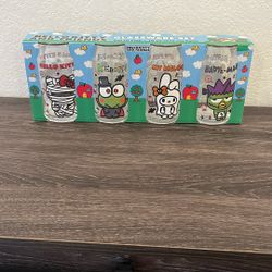 Hello Kitty And Fríends Glassware Set