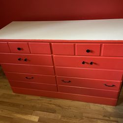Ethan Allen Dresser