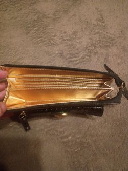 Black and gold purse