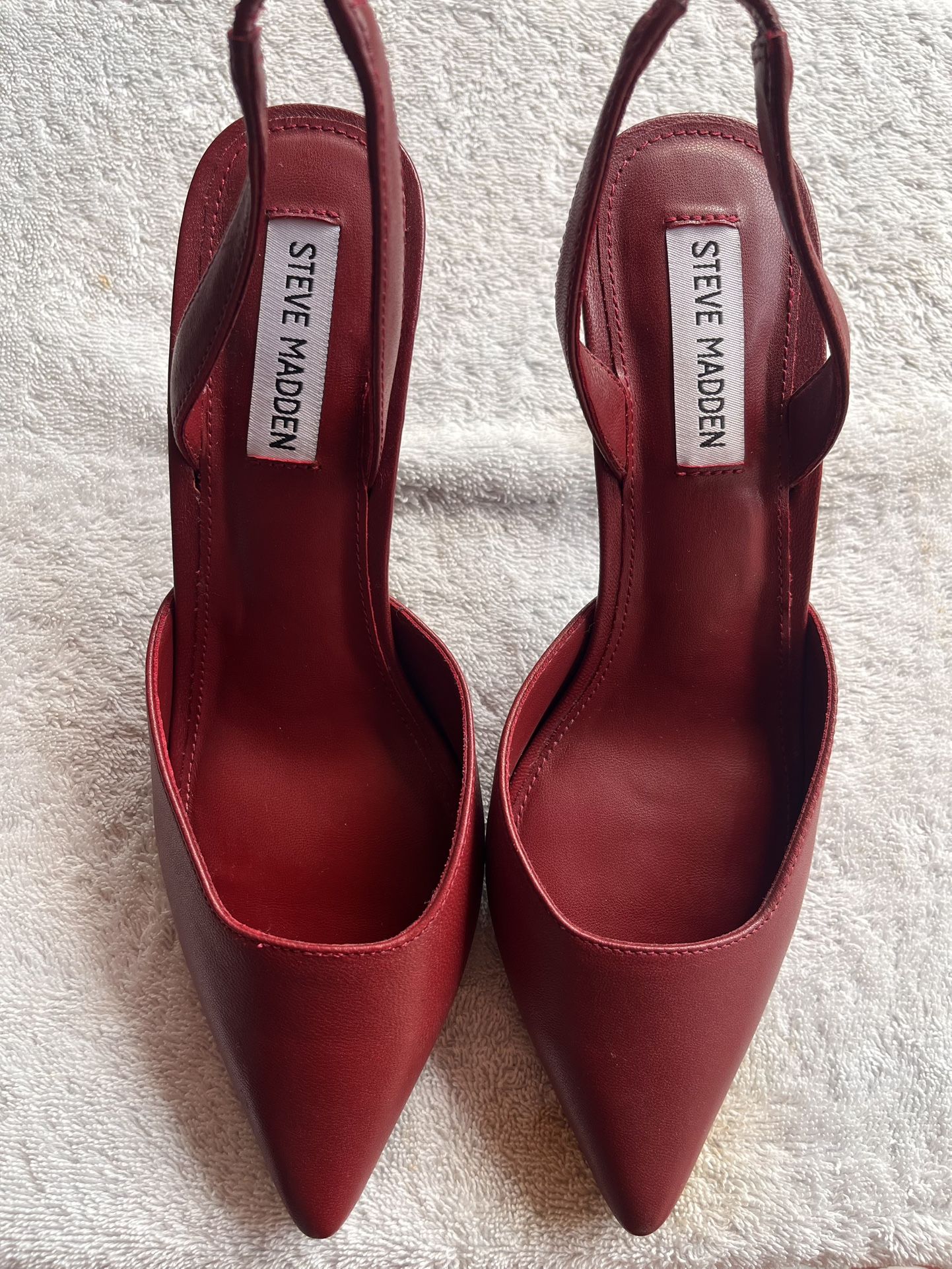 Steve Madden Women's Finlee Pointed-Toe Kitten-Heel Slingback Pumps