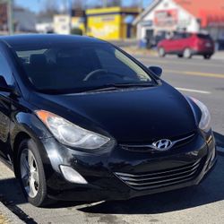 Vehicle 2013 Hyundai GLS .......165k