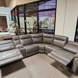  6 pc Madrid Leather power recliner modular Sectional!!